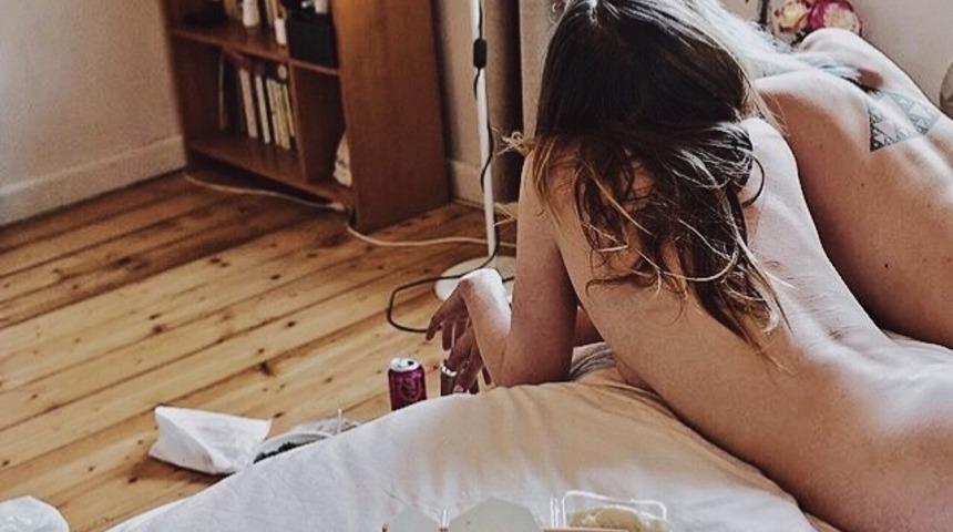 Ye İ&ccedil; Seviş... İ&ccedil; A&ccedil;ıcı 14 Fotoğrafla Arzı Endam Eden Yeni Ahlak D&uuml;zeni