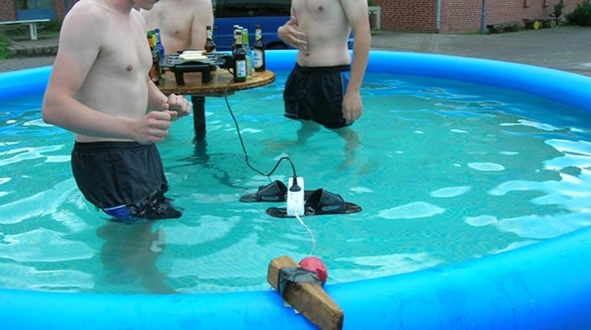 Kadınlar Erkeklere G&ouml;re Neden Daha Uzun Yaşıyor Hi&ccedil; D&uuml;ş&uuml;nd&uuml;n&uuml;z M&uuml;?