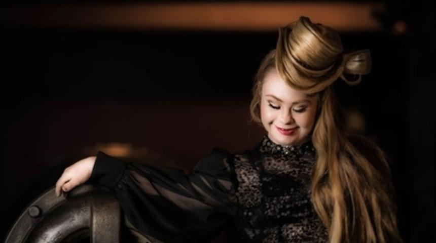 18 Yaşındaki Down Sendromlu Gen&ccedil; Kız New York Moda Haftasında Podyumlarda Olacak