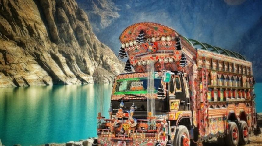 Bu Dünyada 18 Yaşında Okulu Bırakıp 27 Yaşına Kadar 97 Ülke Gezenler de Var!