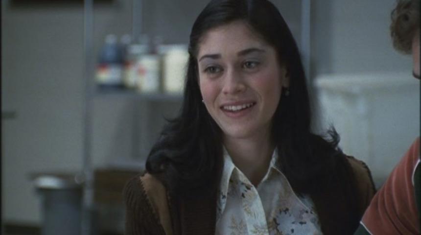 Dev G&ouml;zl&uuml; Minik Kedi: Lizzy Caplan