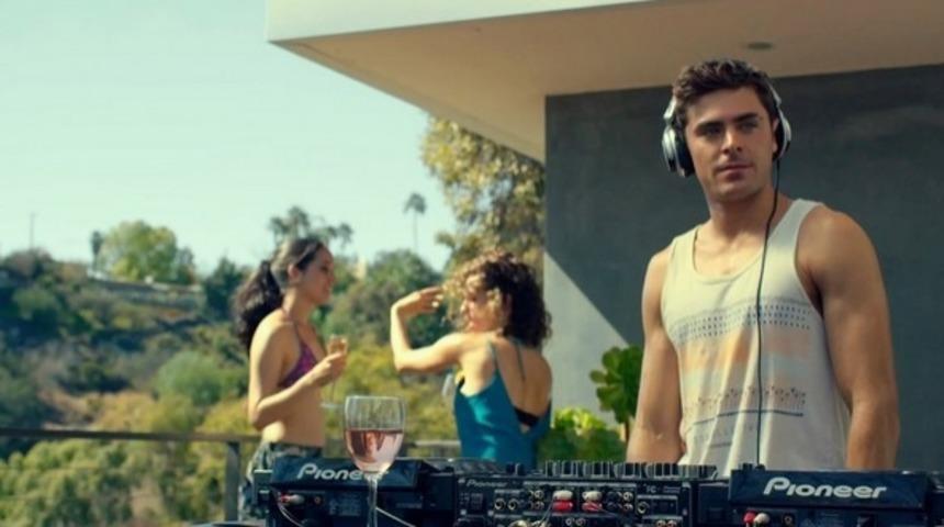 Demek Ki Kaslı Erkekler ve Seksi Kadınlar Para Etmiyormuş!