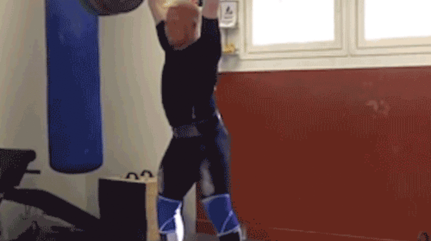 V&uuml;cut Geliştirmeyle Uğraşan Kişilerin Aslında G&ouml;r&uuml;nd&uuml;ğ&uuml; Kadar Sert Olmadığını G&ouml;steren 10 Gif