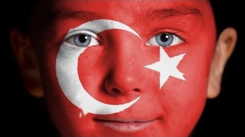 T&uuml;rkler Kendileri Dahil Neden Hi&ccedil; Kimseden Hoşlanmıyor?