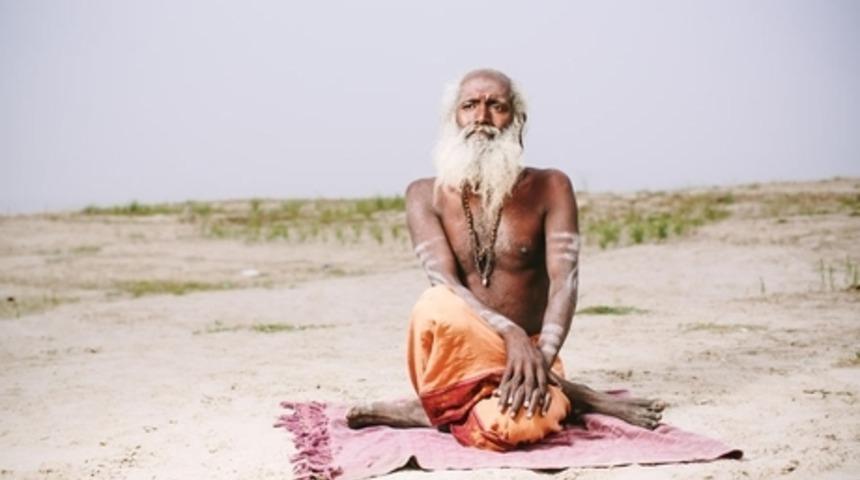 Manevi &Ouml;zg&uuml;rleşmeye Ulaşmak İ&ccedil;in D&uuml;nyevi M&uuml;lklerden Feragat Eden Hint Sadhu'lar