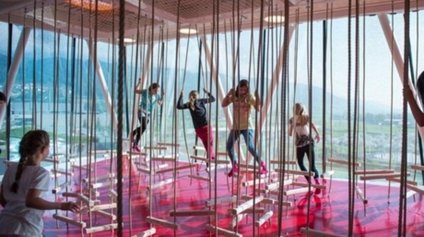 Şimdiki &Ccedil;ocuklar &Ccedil;ok Şanslı! D&uuml;nyanın D&ouml;rt Bir Yanından Tasarım Harikası 16 Oyun Parkı