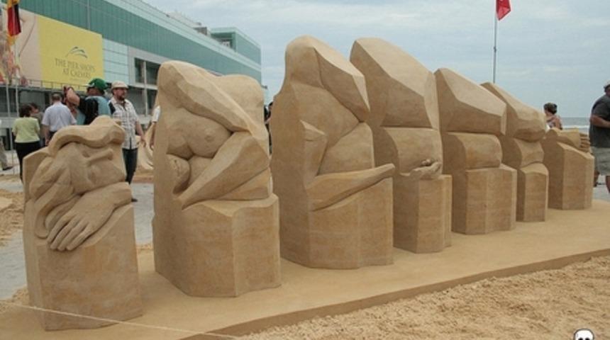 Kum Heykel Sanat&ccedil;ısının Harika Dev Heykelleri