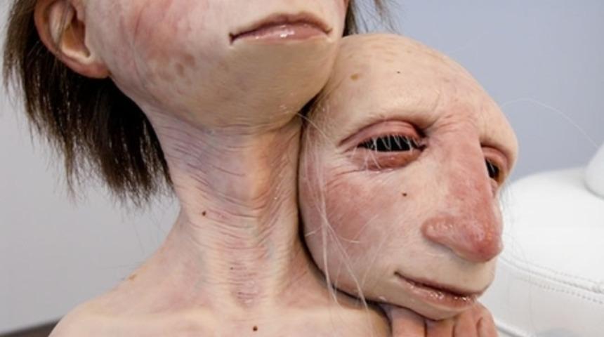 G&ouml;renlerin D&ouml;n&uuml;p Bir Daha Baktığı Heykelleri İle &Uuml;nl&uuml; Heykeltıraş: Patricia Piccinini