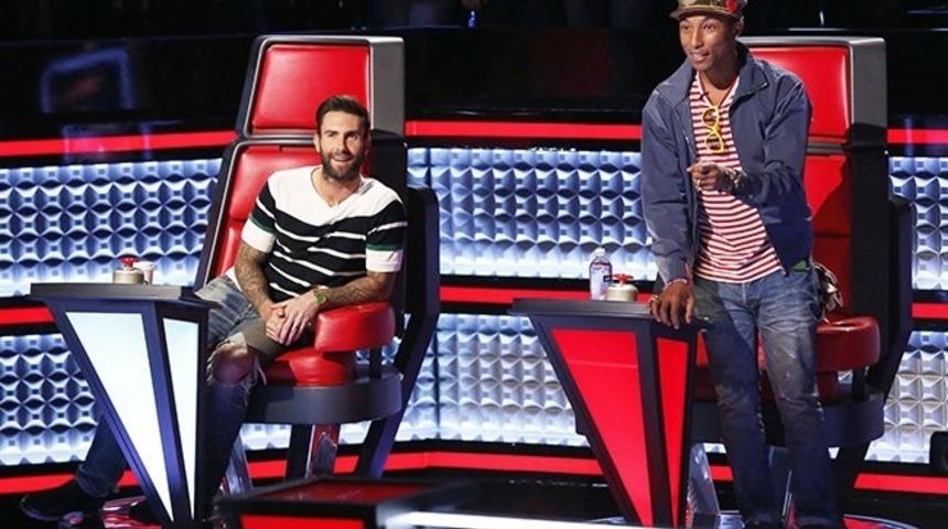 Bu Yarışmalar Yurt Dışında B&ouml;yle Kaliteli İşte: Lise &Ouml;ğrencisi SIA'dan Chandelier'yi &Ouml;yle Bir S&ouml;yledi Ki, TV St&uuml;dyosu Darmadağın Oldu! (video)