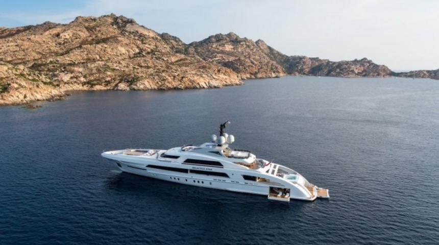 Beyonce ve Jay Z'nin Tatil Yaptığı Süper Lüks Yatı Görünce Hayata İsyan Edeceksiniz :(