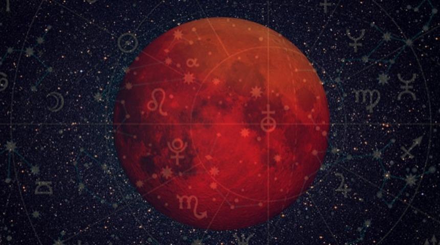 Kanlı Ay Tutulmasından Kameralara Yansıyanlar