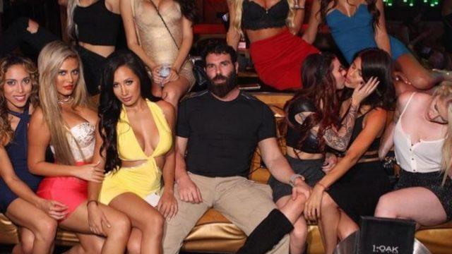 Sevmediğimiz Halde Dan Bilzerian'ı Takip Etmemizi Sağlayan 8 Neden