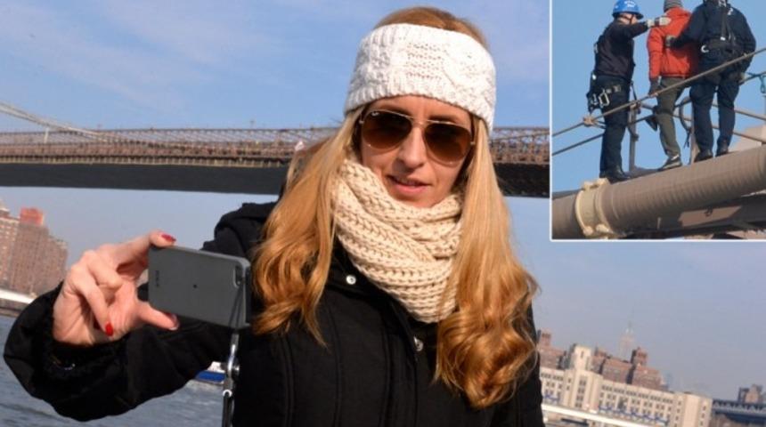 İnsanlığın &Ouml;ld&uuml;ğ&uuml; Yer: İntihar Selfie'leri