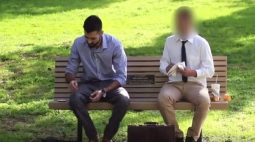 İntihar Edecek Olan Biri Gelip B&uuml;t&uuml;n Parasını Size Verse Ne Yaparsınız?