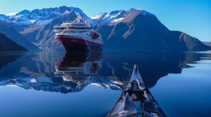 Norve&ccedil; G&ouml;lleri'nde Bir Kano İle Cennetin İ&ccedil;ine Yolculuk