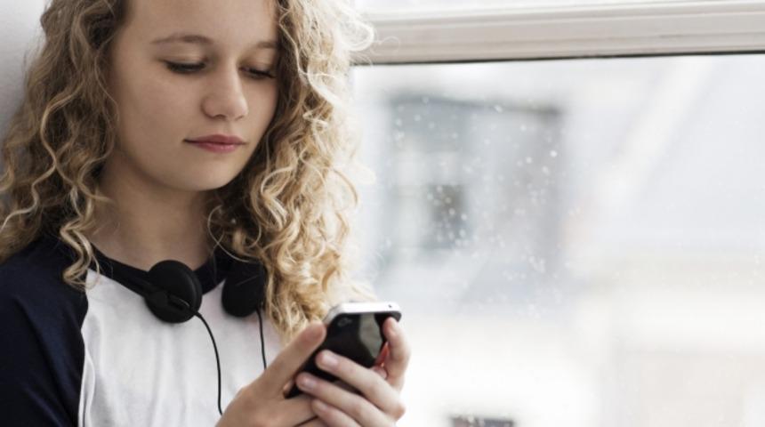 Acaba Yalnız Mısınız? İşte Yalnızlığın Pençesine Düşenlerde Görülen Belirtiler