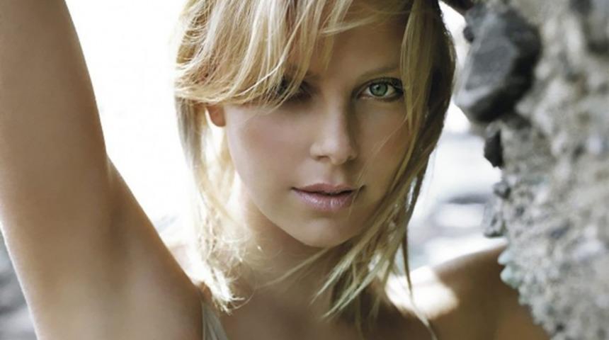 Playboy'un Çıplaklığı Kaldırmasının Şerefine: Şu Ana Kadar Playboy Kapağına Çıkmış En Ünlü 10 İsim