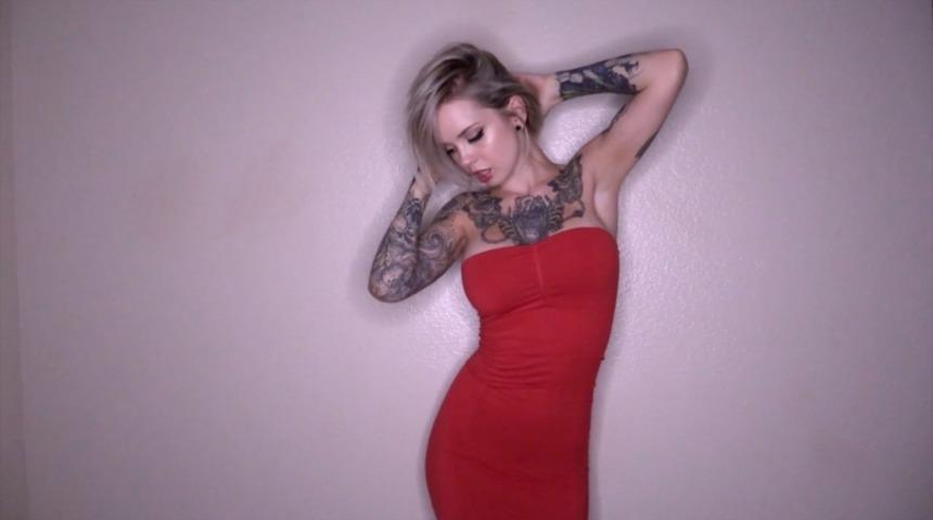 Sara X Mills'in Y&uuml;rek Hoplatan Cadılar Bayramı Dansı