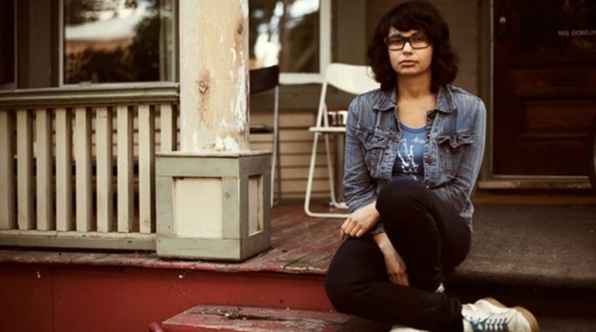 Kanada'dan Taksim'e &Ouml;p&uuml;c&uuml;k Yollayan Tatlış Chinawoman'ın En G&uuml;zel 10 Eseri