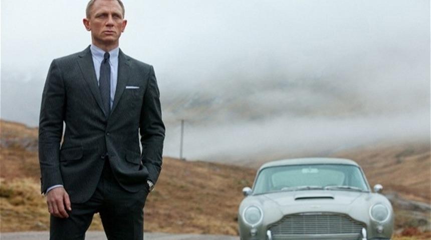 Son James Bond Filmi Spectre Yaklaştık&ccedil;a Yaklaşıyor; Başrol Daniel Craig İse Filme S&ouml;vd&uuml;k&ccedil;e S&ouml;v&uuml;yor!