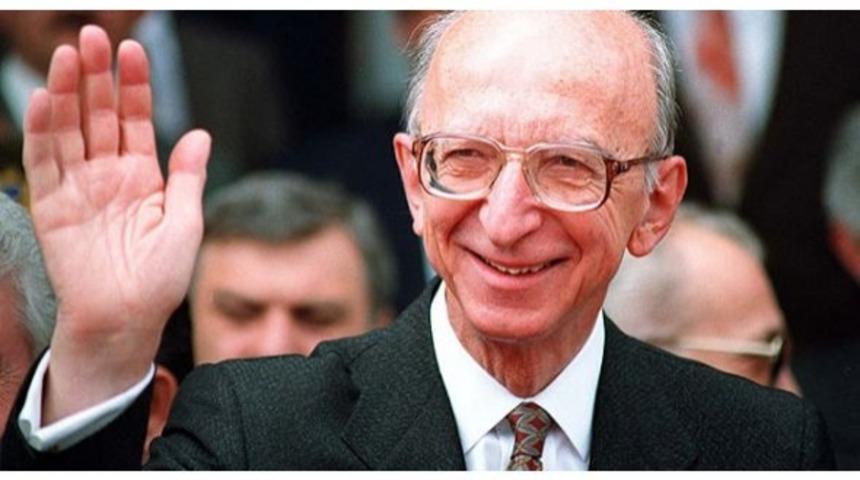 8. &Ouml;l&uuml;m Yıld&ouml;n&uuml;m&uuml;nde Erdal İn&ouml;n&uuml;'n&uuml;n En Komik Esprilerini Hatırlayalım! 