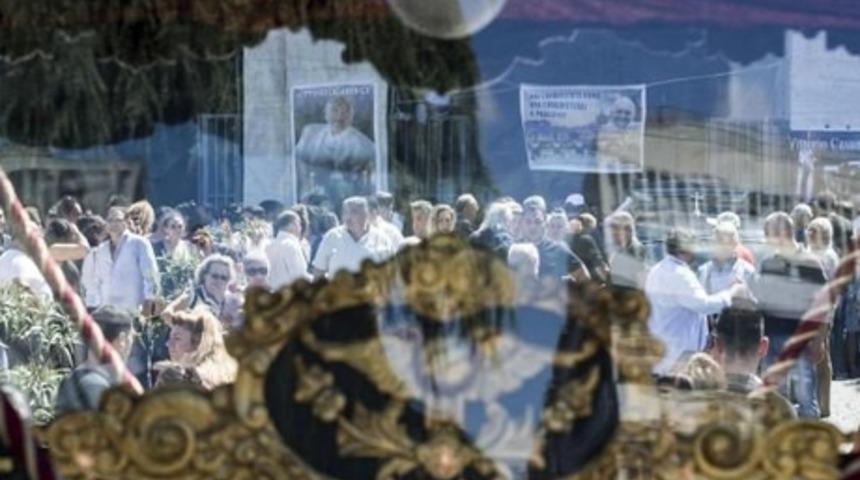 Mafyadan Cenaze T&ouml;renine 'Fig&uuml;ran' Toplama Taktiği