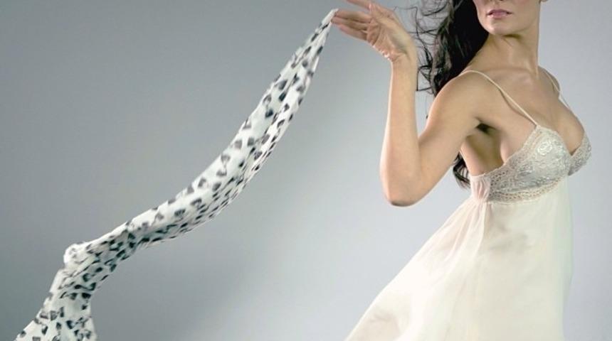 Uygunsuz Fotoğrafları Y&uuml;z&uuml;nden Neredeyse Kovuluyordu! Hoca Hanım Mindi'nin Instagram'ına Hoşgeldiniz