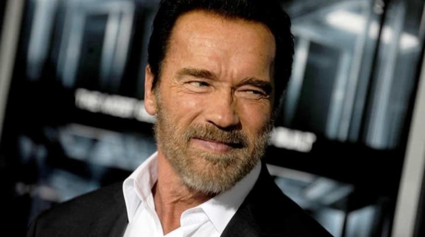 Hollywood Sırları ve Skandalları