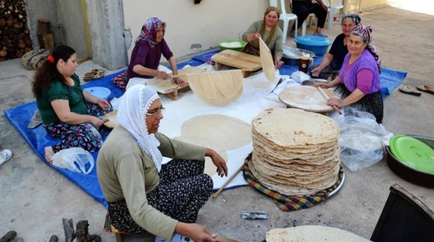 İlkokul Mezunu, Yönetmen, Senarist, Oyuncu, Aktivist Bir Anadolu Kadını: Ümmiye Koçak