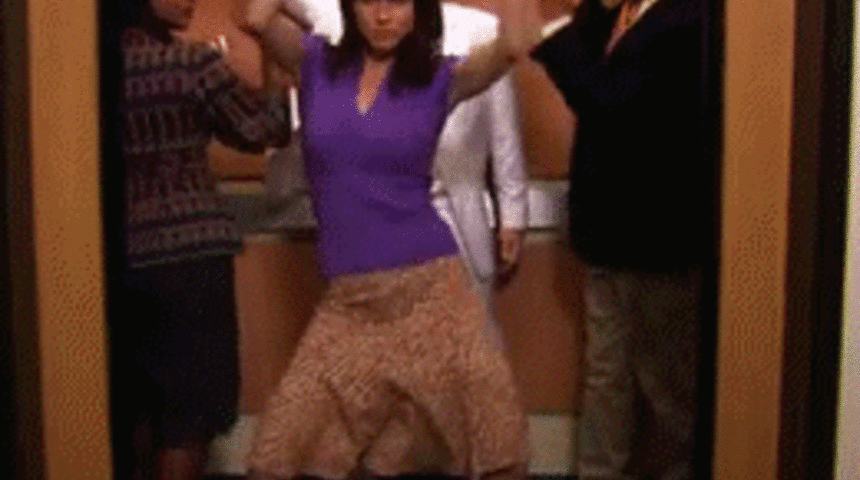 Plaza İnsanlarının İ&ccedil;inde Bulundukları Durumunu Anlatan 8 Gif