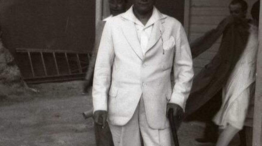 14 Madde İle Mustafa Kemal Atatürk Ve Modern Türk Kadınlarının Şıklığı