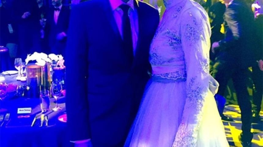 Twitter'da Aldığı Nefret İ&ccedil;erikli Mesajları İyiliğe D&ouml;n&uuml;şt&uuml;ren M&uuml;sl&uuml;man: Susan Carland