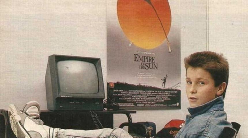 &Uuml;nl&uuml;lerin Hi&ccedil; G&ouml;rmediğiniz Gen&ccedil;lik Fotoğrafları