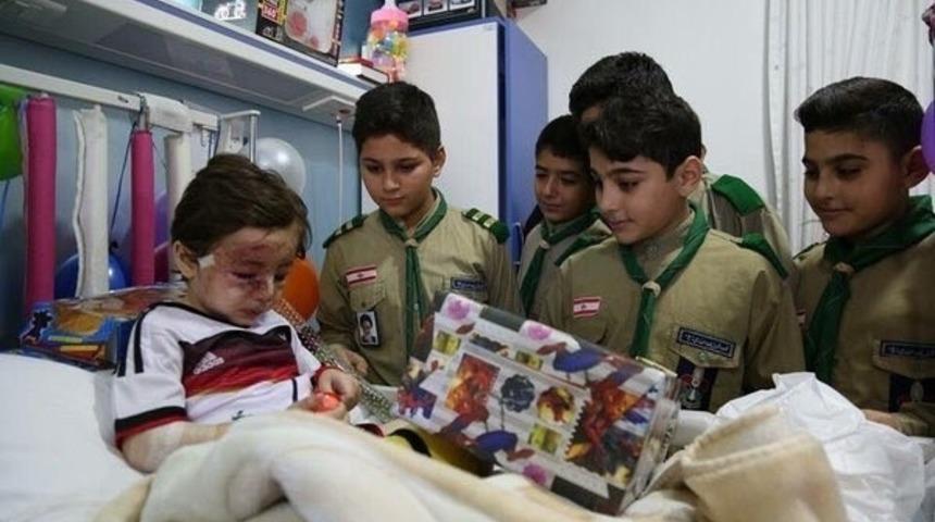 Cristiano Ronaldo Ve IŞİD Saldırısıyle Ailesini Kaybeden Minik Mülteci Bir Araya Geliyor