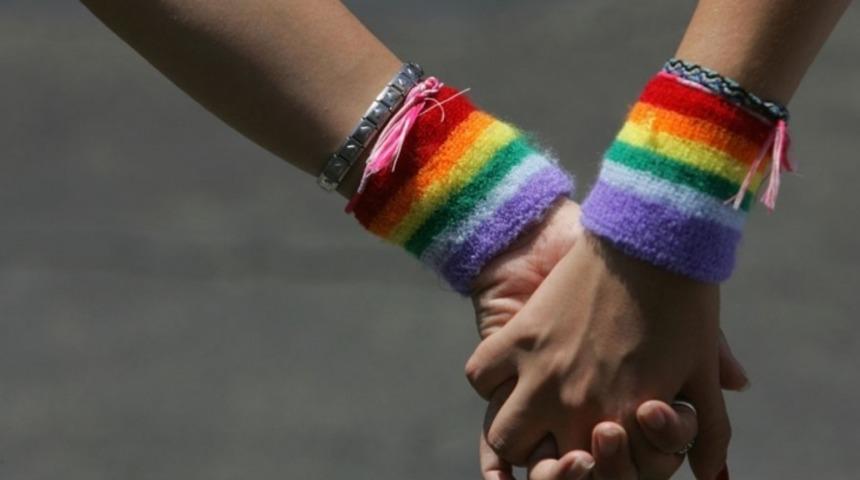 20. Y&uuml;zyıl &Ouml;ncesinden &Uuml;z&uuml;c&uuml; LGBTİ Hikayeleri