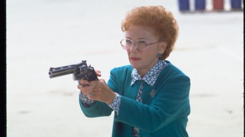 Dur Yoksa Annem Ateş Edecek: Annelerin Gizli Silahları