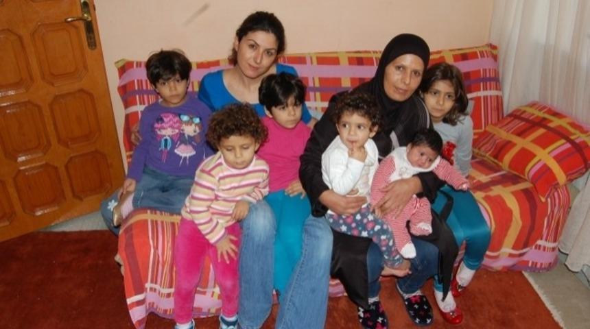 İhtiyacımız Olan İnsanlık Dersi İzmirli &Ouml;ğretim &Uuml;yesinden Geldi