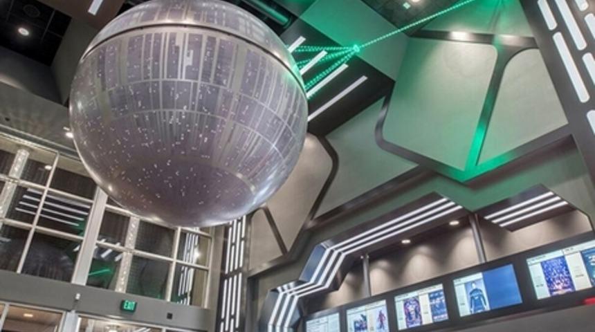 Star Wars Konseptli 3 Harika Mekan: Sinema Salonu, Bar ve Uçak(!)