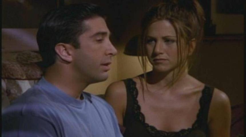 Bir Efsane Friends B&ouml;l&uuml;m&uuml;: Prenses Leia Fantezisi