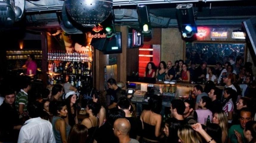 2016'ya Bomba Gibi Girmenizi ve Aynı Gazla Devam Etmenizi Sağlayacak 7 Sazlı Sözlü Etkinlik