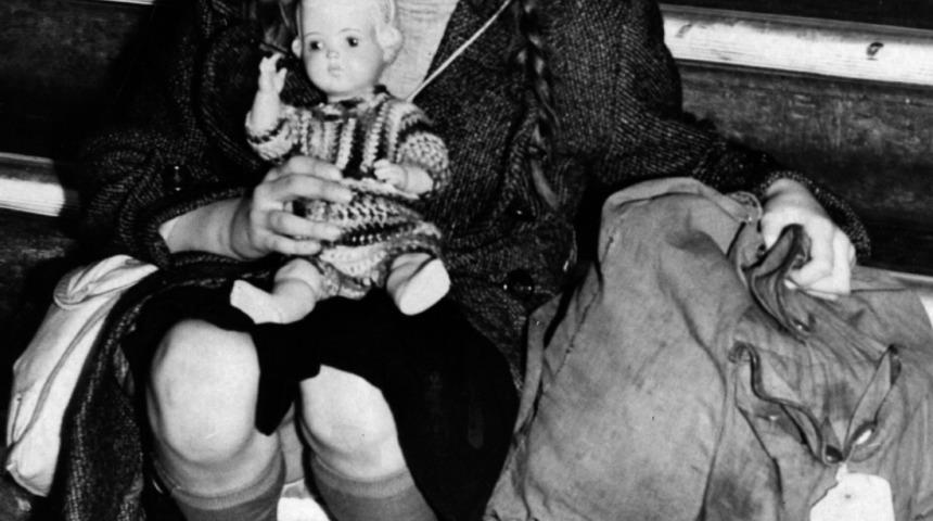 &Ccedil;ocuklar Soykırımdan B&ouml;yle Ka&ccedil;ırılmışlardı. 1938-1939 Yılları Arasında Nazi Almanyası'ndan Kurtarılan &Ccedil;ocukların Fotoğrafları Sizi &Ccedil;ok &Uuml;zecek.