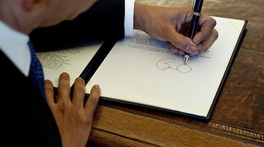 Solakların Y&uuml;z&uuml;n&uuml; G&uuml;ld&uuml;ren İcat: Solak Defteri