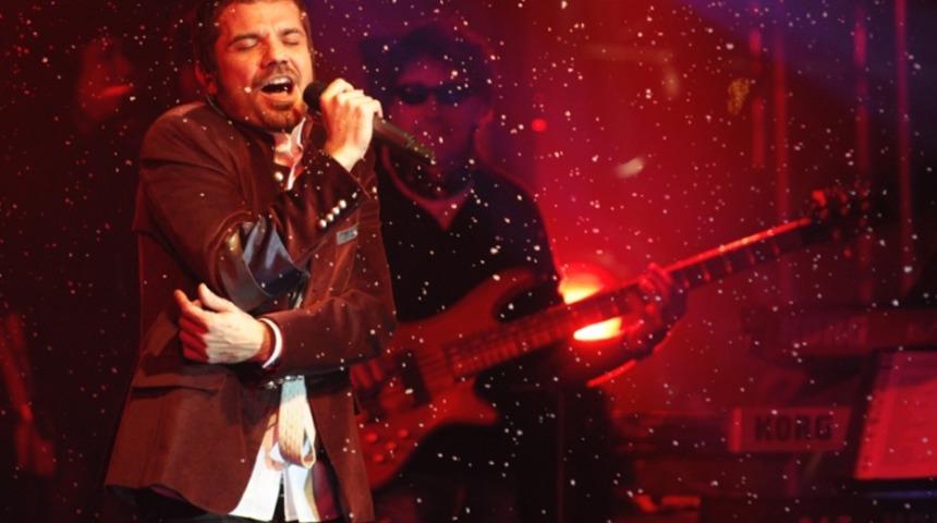 Tam 10 Yıl &Ouml;nce, 2006'da Bağıra &Ccedil;ağıra S&ouml;ylediğimiz 14 T&uuml;rk&ccedil;e Hit Şarkı