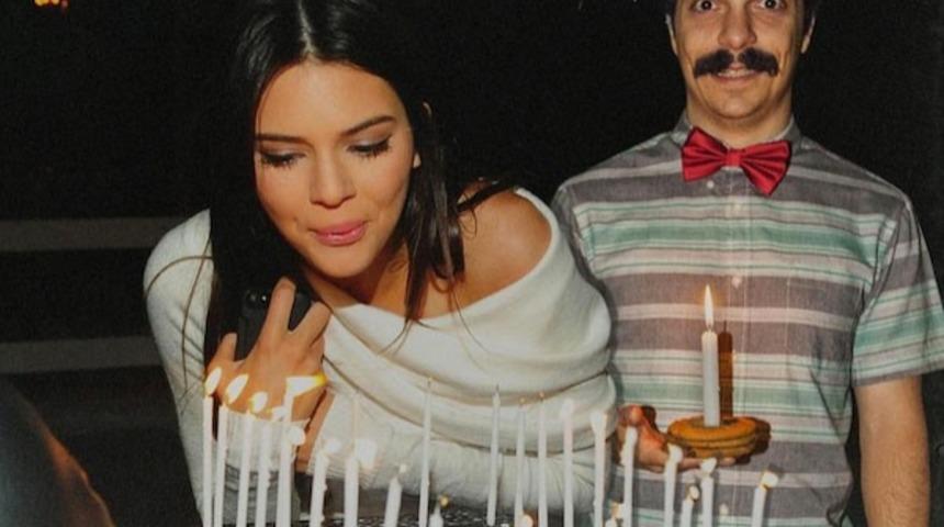 Kendall Jenner'i Photoshop İle Troll'leyen Instagram Fenomeni Kirby Jenner!