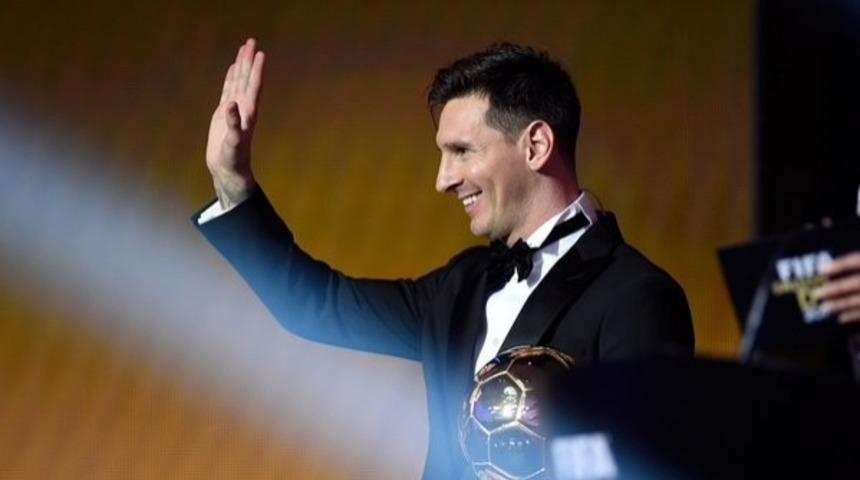 Bunu Hep Yapıyor! Messi Ballon Do'r'lara Doymuyor