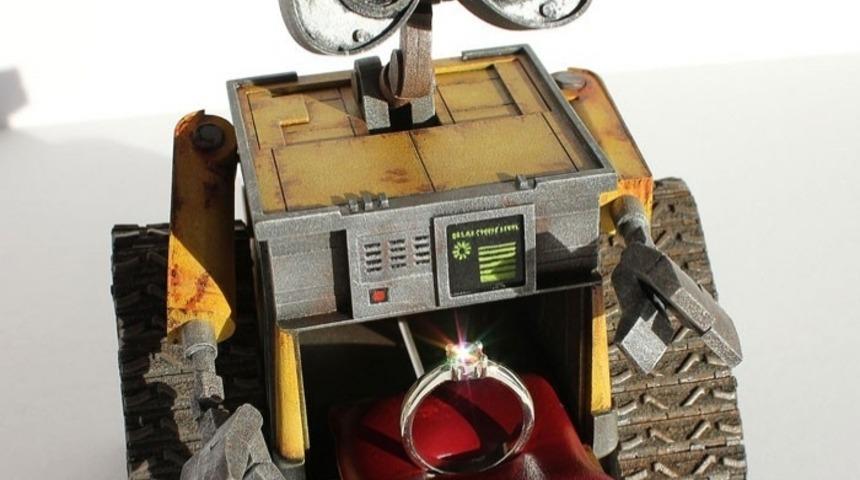 Beyler, Şimdilerde Evlenme Teklif Etseniz Yaza Anca Evlenirsiniz! İşte Geek Sevgililerinizin Hayır Diyemeyeceği Evlilik Y&uuml;z&uuml;kleri ve Y&uuml;z&uuml;k Kutuları