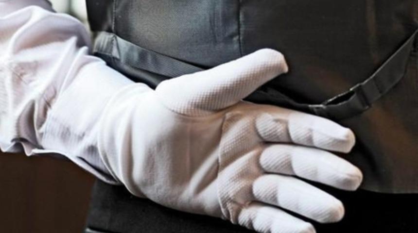 İngiliz Eğitimi Alan Uşaklar 150 Bin Dolar Kazanıyor