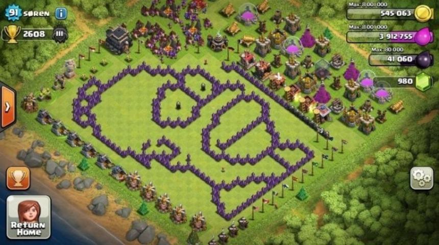 Clash Of Clans 'ın Trolllerinden Güldüren Köy Düzenleri