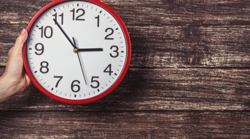 Akrep ve Yelkovan Neden Sağa D&ouml;ner?