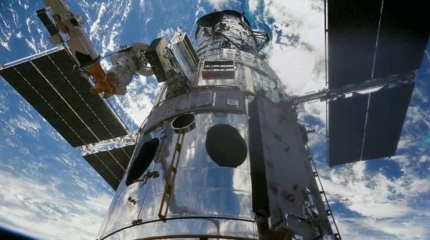 Şerefli Teleskop Hubble